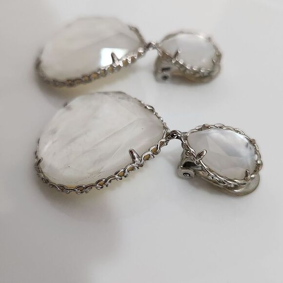 Kendra Scott Earrings - Picture 4 of 8